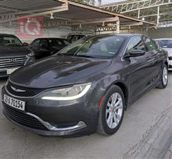 Chrysler 200